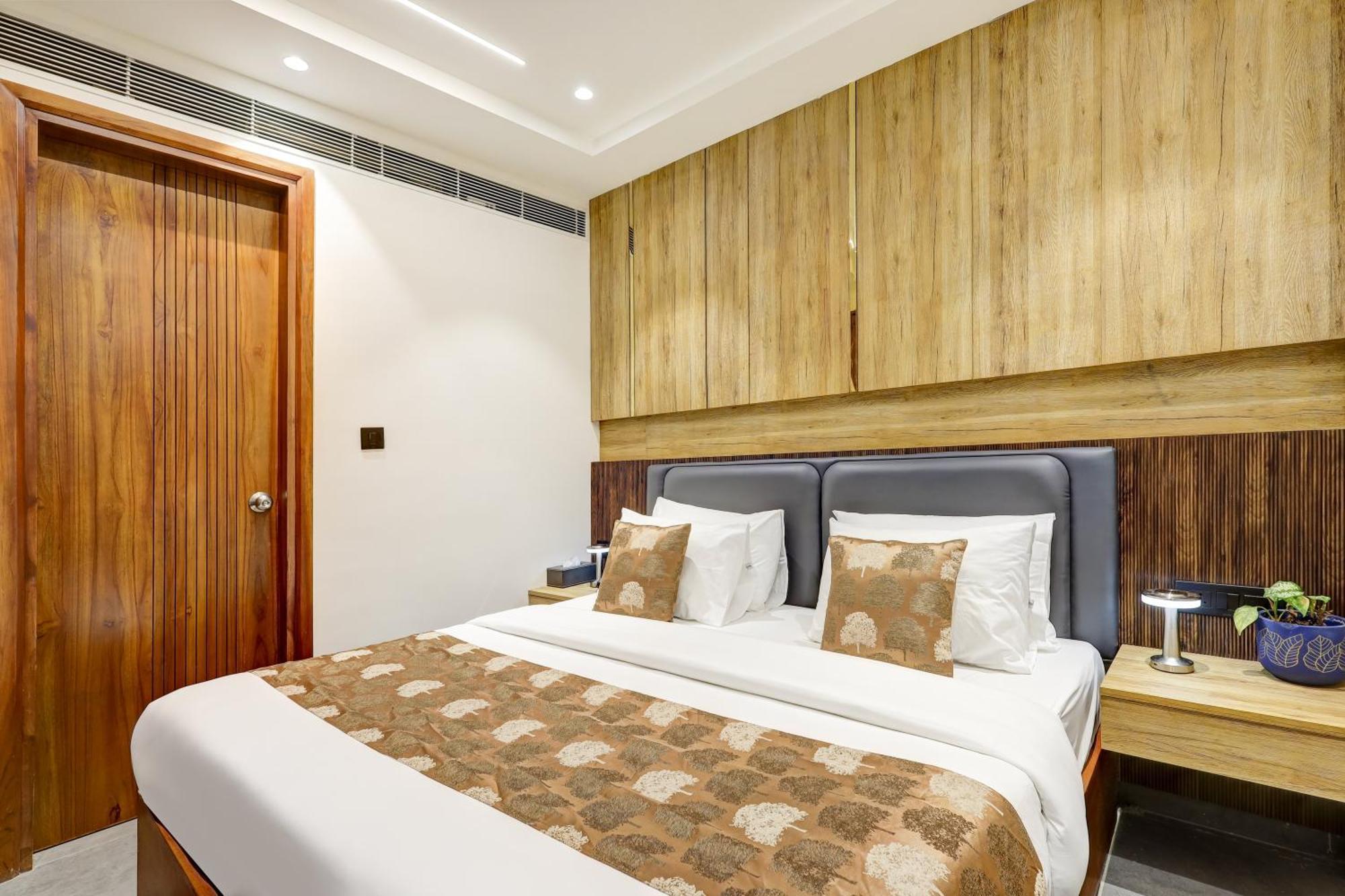 The Tyche New Delhi - Traveller'S Choice Award Winner 2025 Buitenkant foto