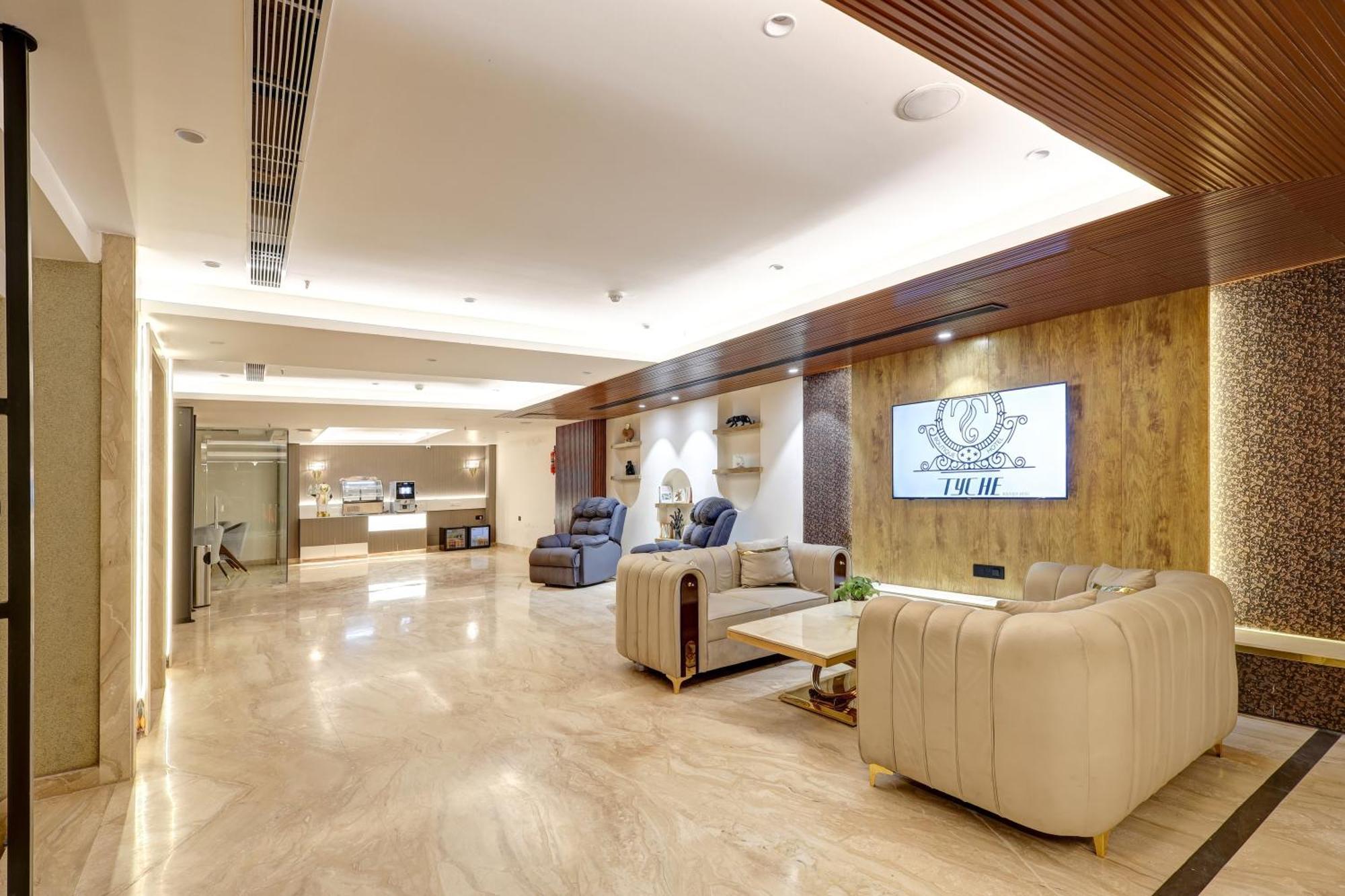 The Tyche New Delhi - Traveller'S Choice Award Winner 2025 Buitenkant foto