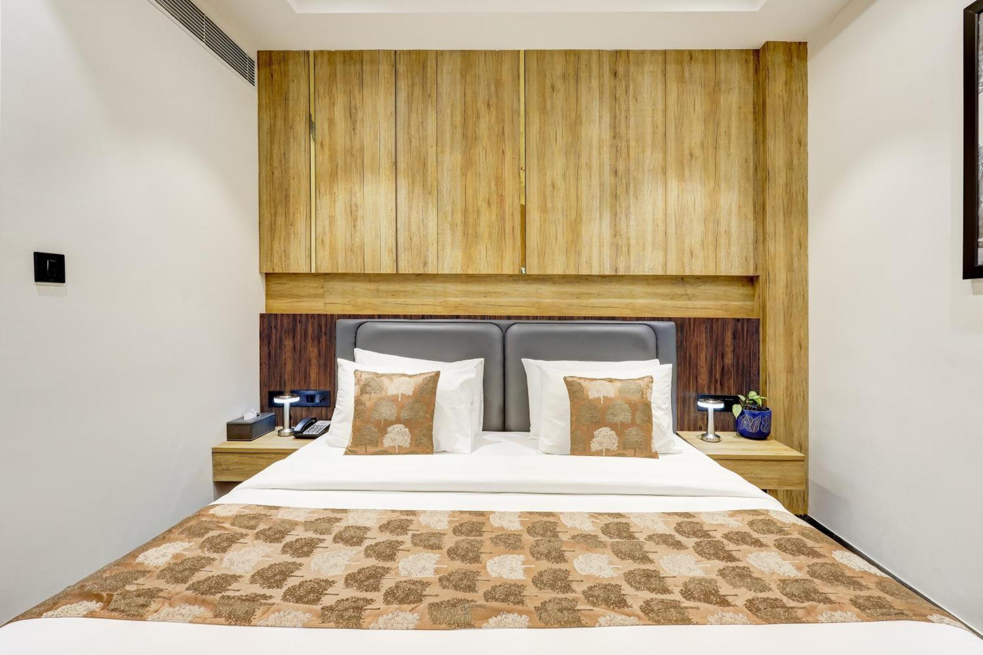 The Tyche New Delhi - Traveller'S Choice Award Winner 2025 Buitenkant foto