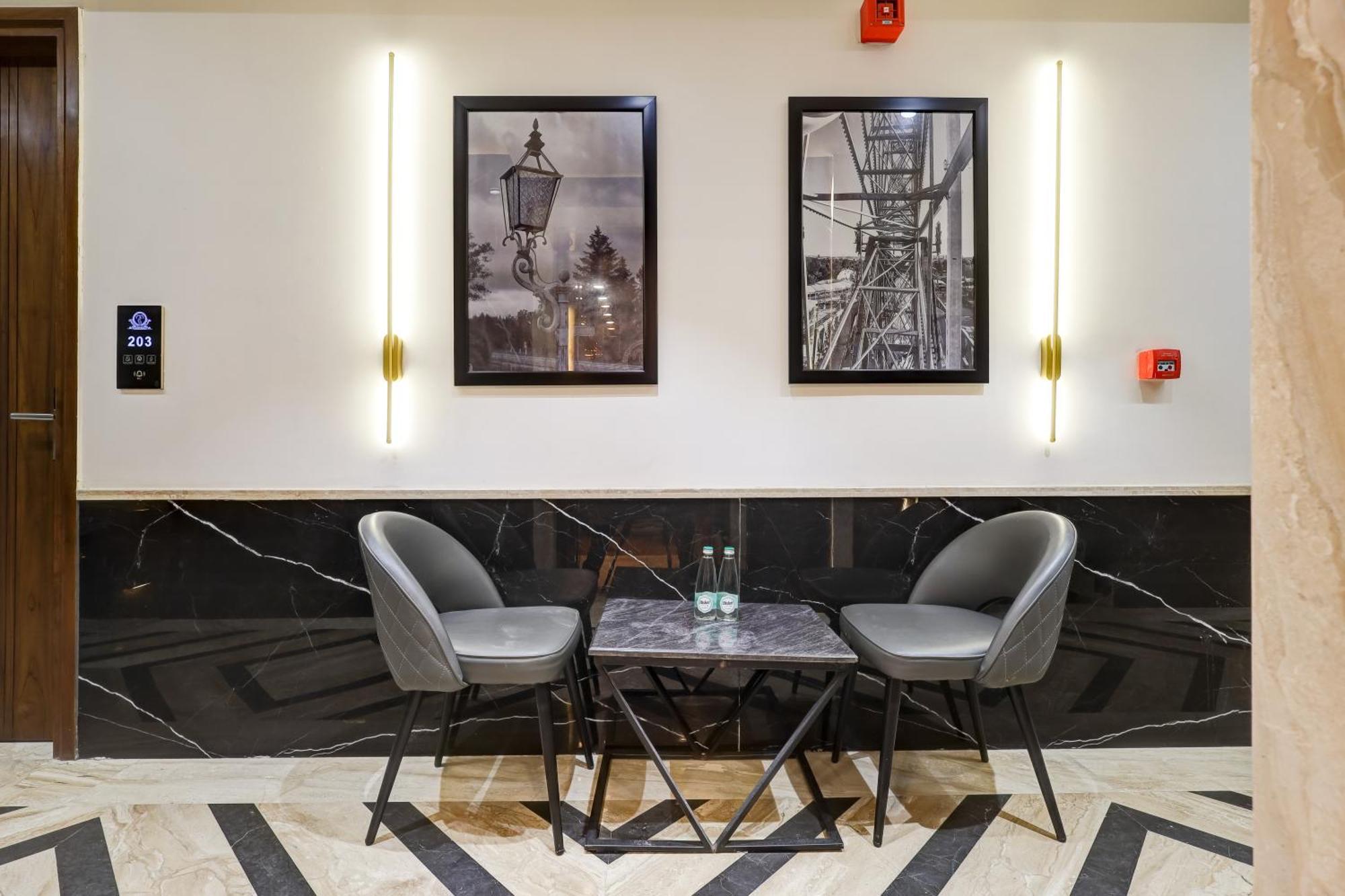 The Tyche New Delhi - Traveller'S Choice Award Winner 2025 Buitenkant foto