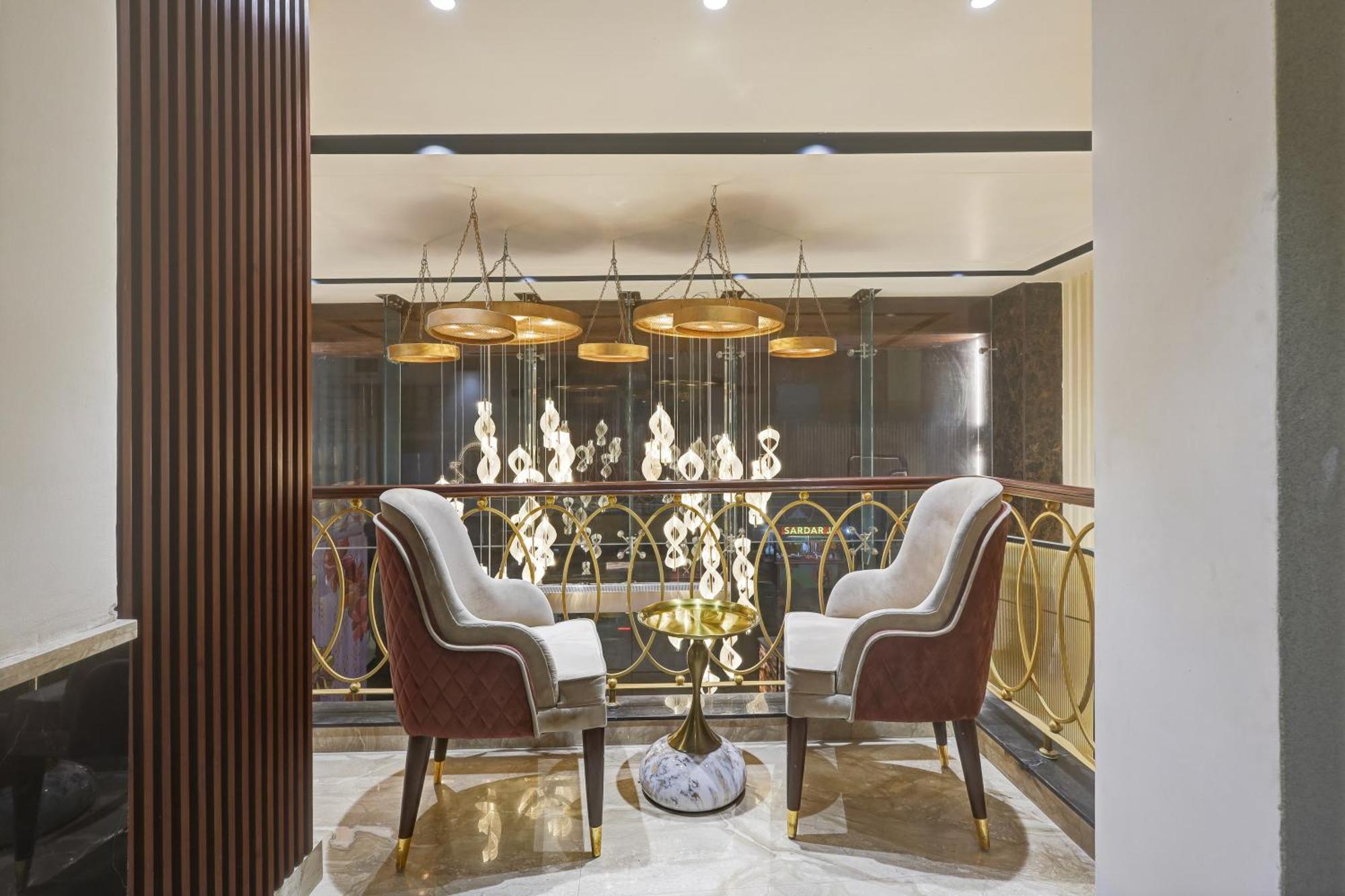 The Tyche New Delhi - Traveller'S Choice Award Winner 2025 Buitenkant foto