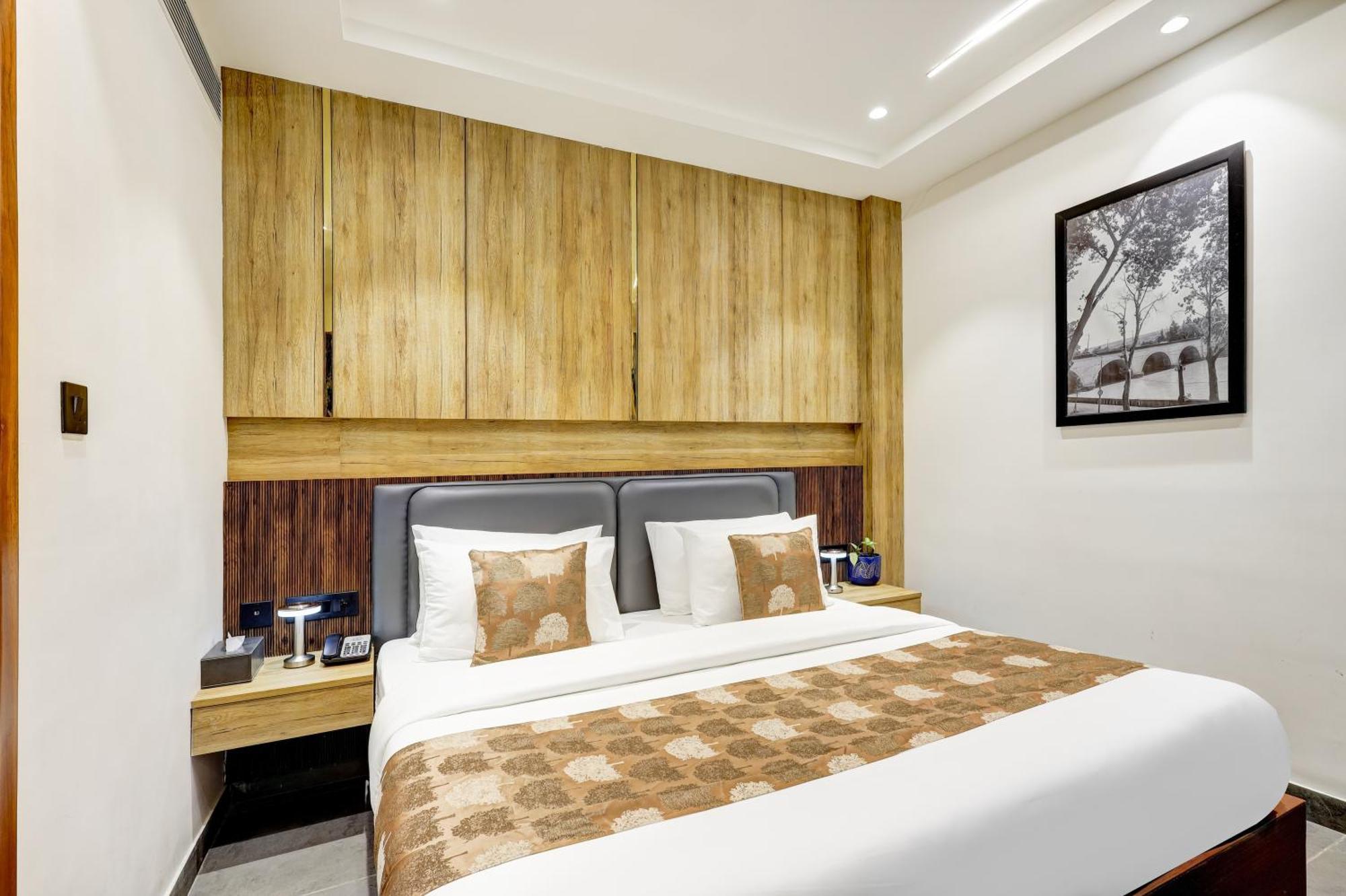 The Tyche New Delhi - Traveller'S Choice Award Winner 2025 Buitenkant foto