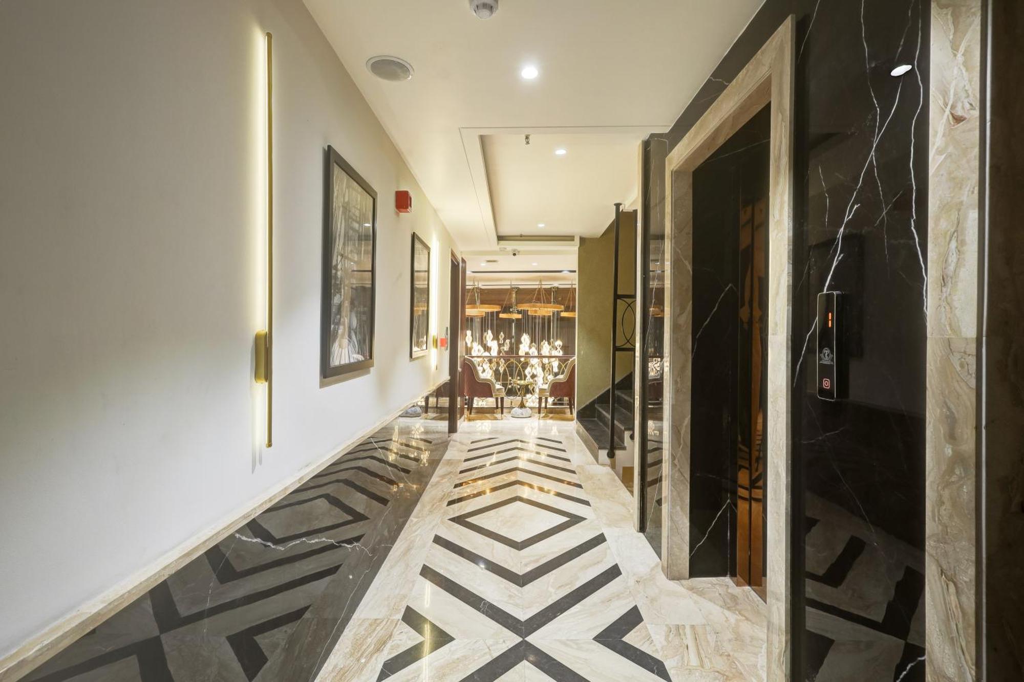 The Tyche New Delhi - Traveller'S Choice Award Winner 2025 Buitenkant foto
