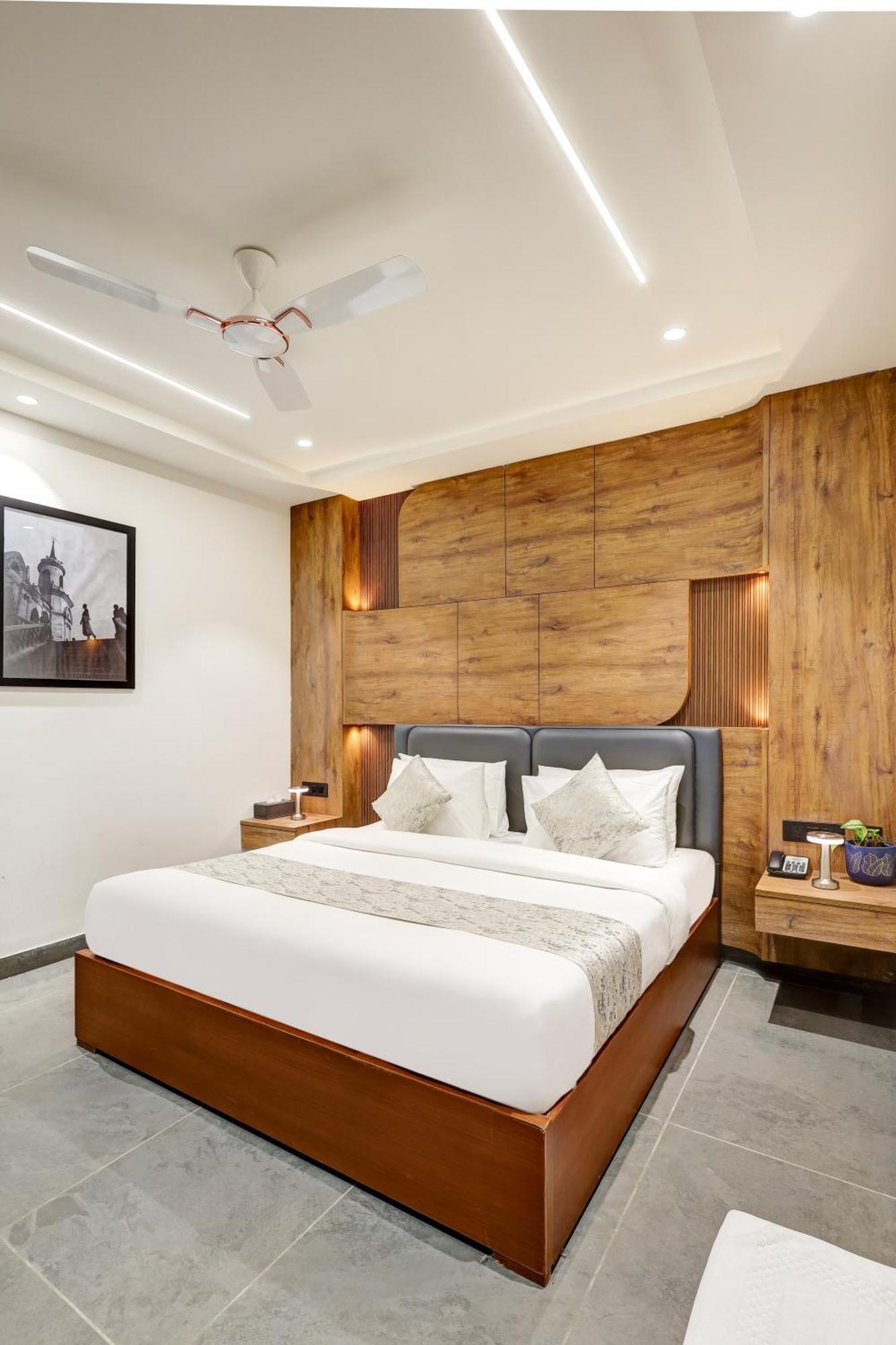 The Tyche New Delhi - Traveller'S Choice Award Winner 2025 Buitenkant foto
