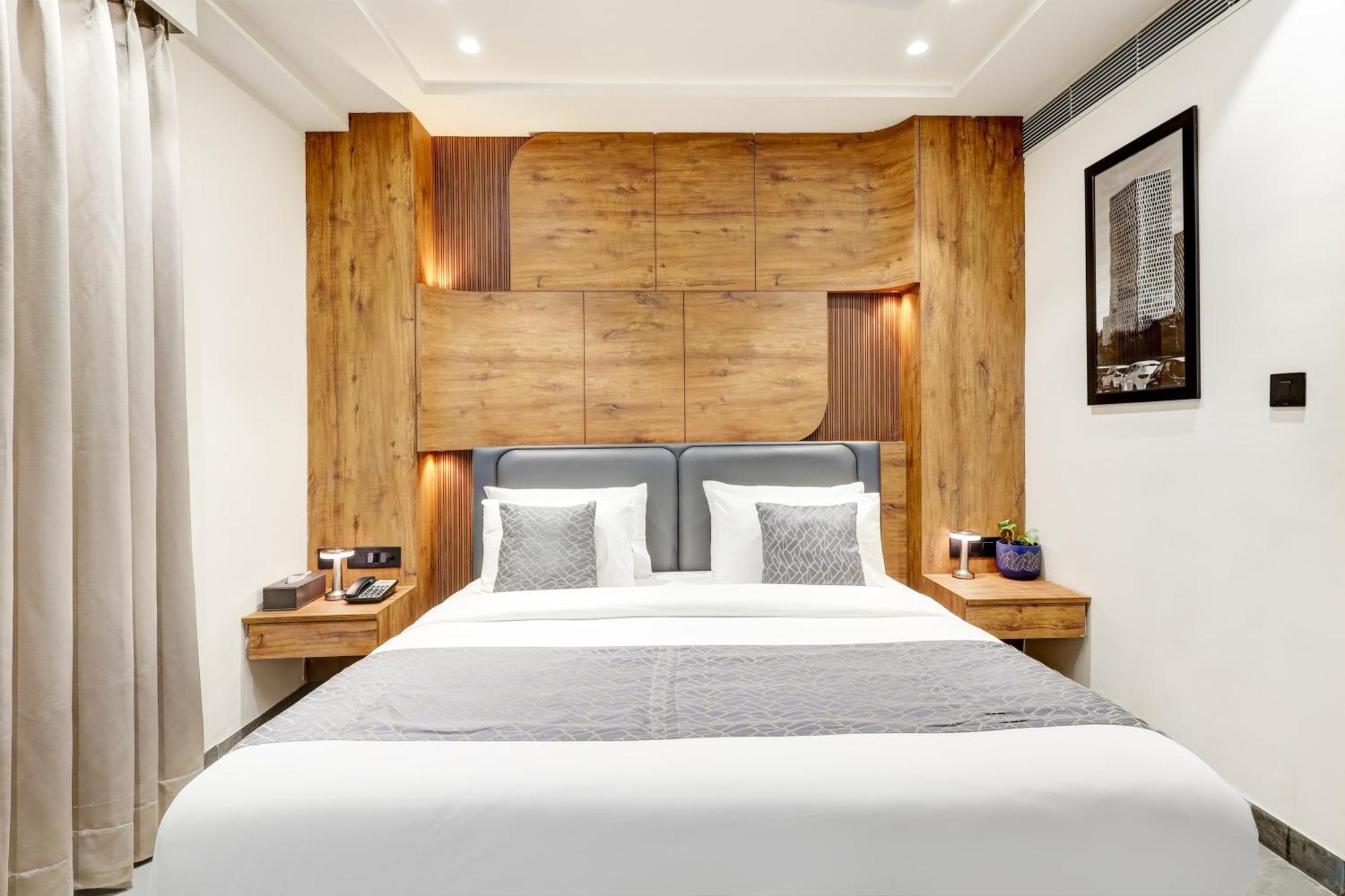 The Tyche New Delhi - Traveller'S Choice Award Winner 2025 Buitenkant foto